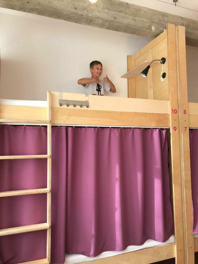 Cmyk Usti Nad Labem Hostel Εξωτερικό φωτογραφία